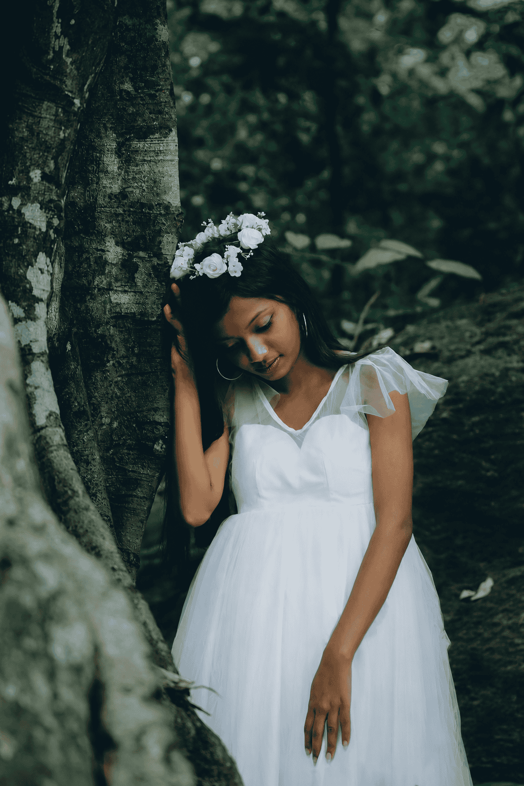 Dream in White — frame 09