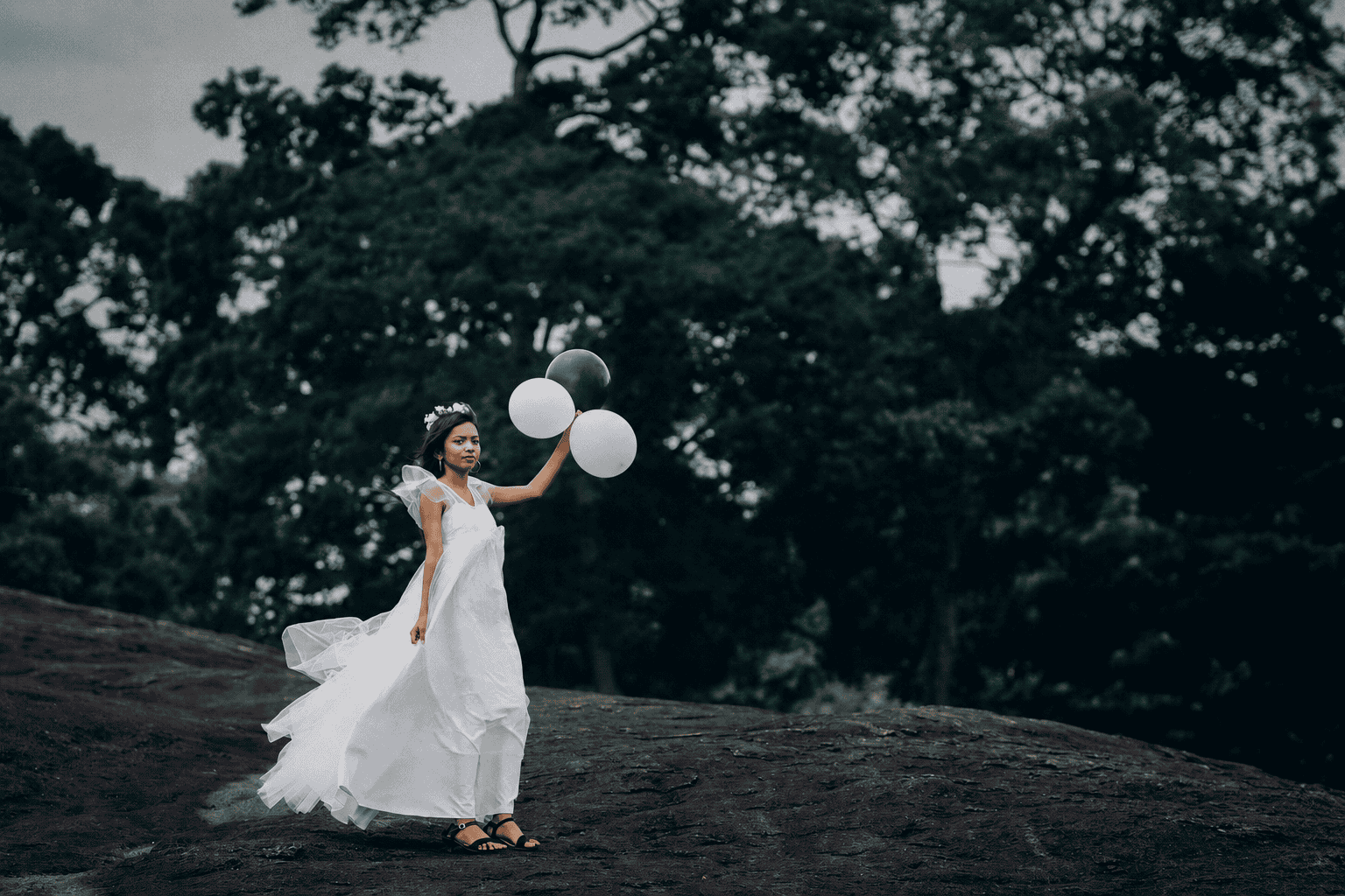 Dream in White — frame 08